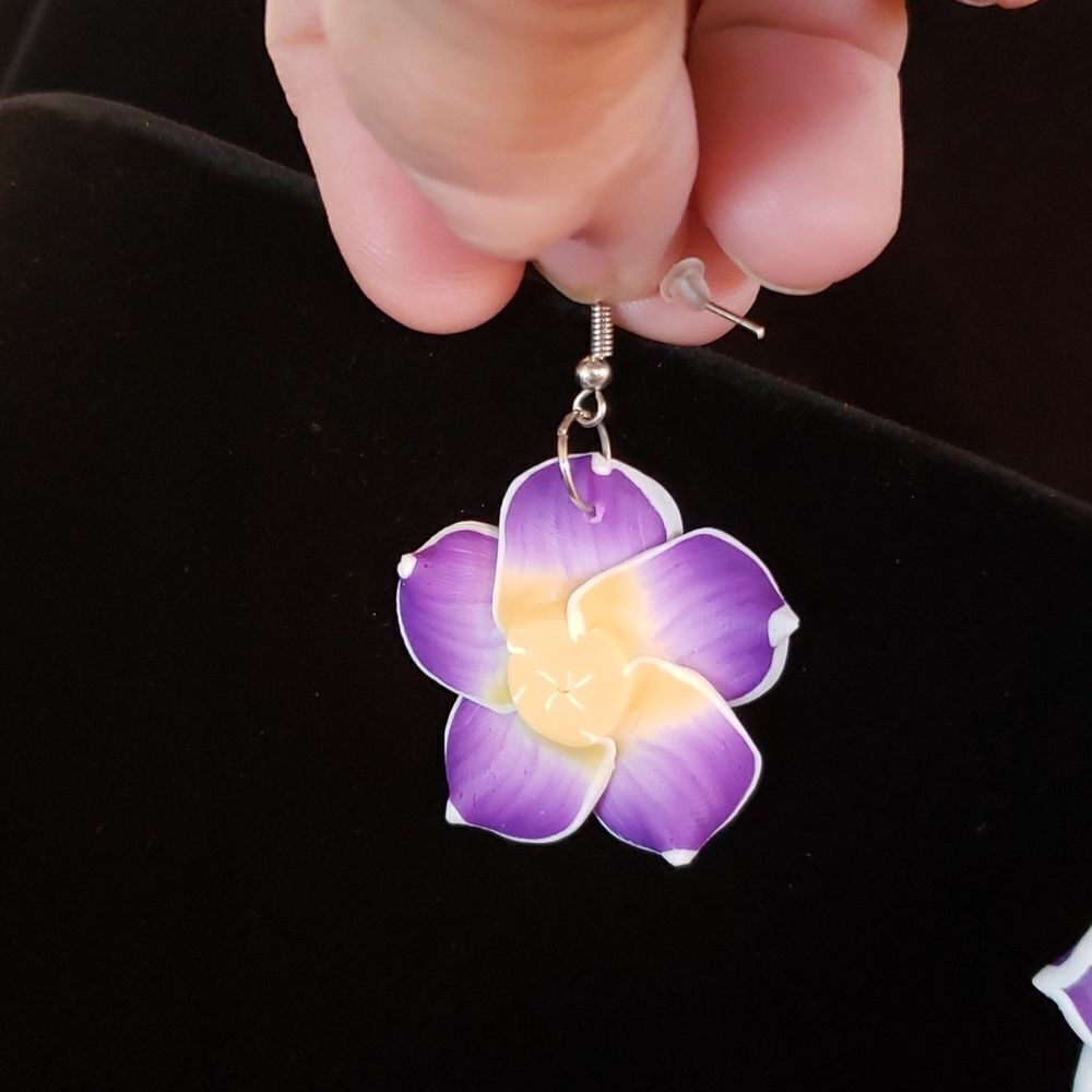 Beautiful Purple Yellow Tropical Flower Blossom Earrings - Picture 3 of 3